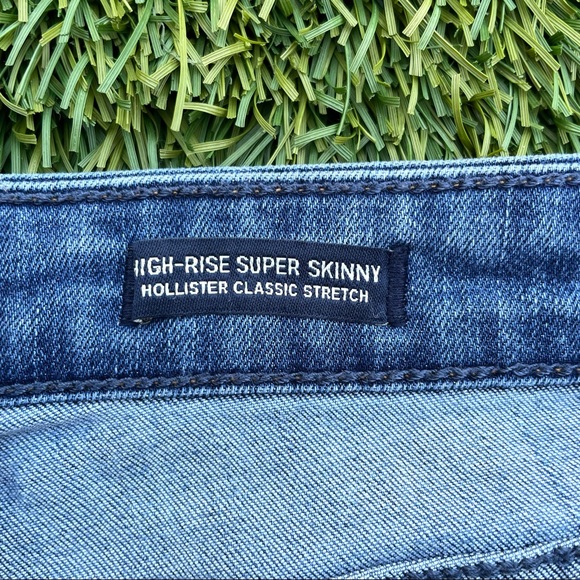 Hollister Skinny Jeans - Picture 8 of 8